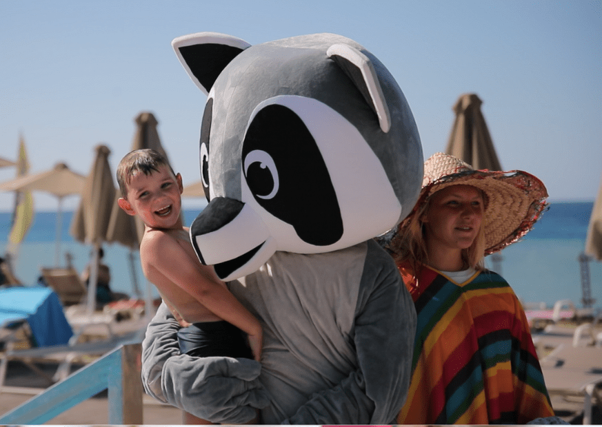 Become one of the Best Hotel Entertainer/Animateur & Start the adventure of your lifetime!